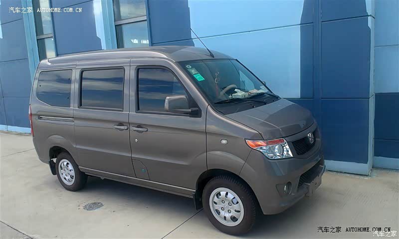 北汽威旺205